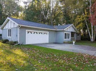 594 Market St, Algonac, MI 48001