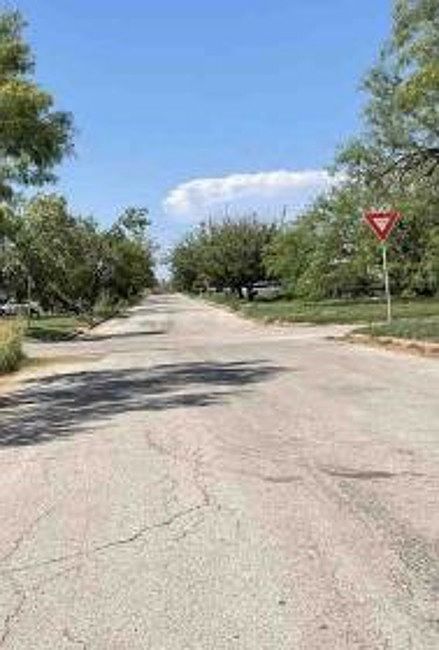 2nd image of 1902J Avenue N N