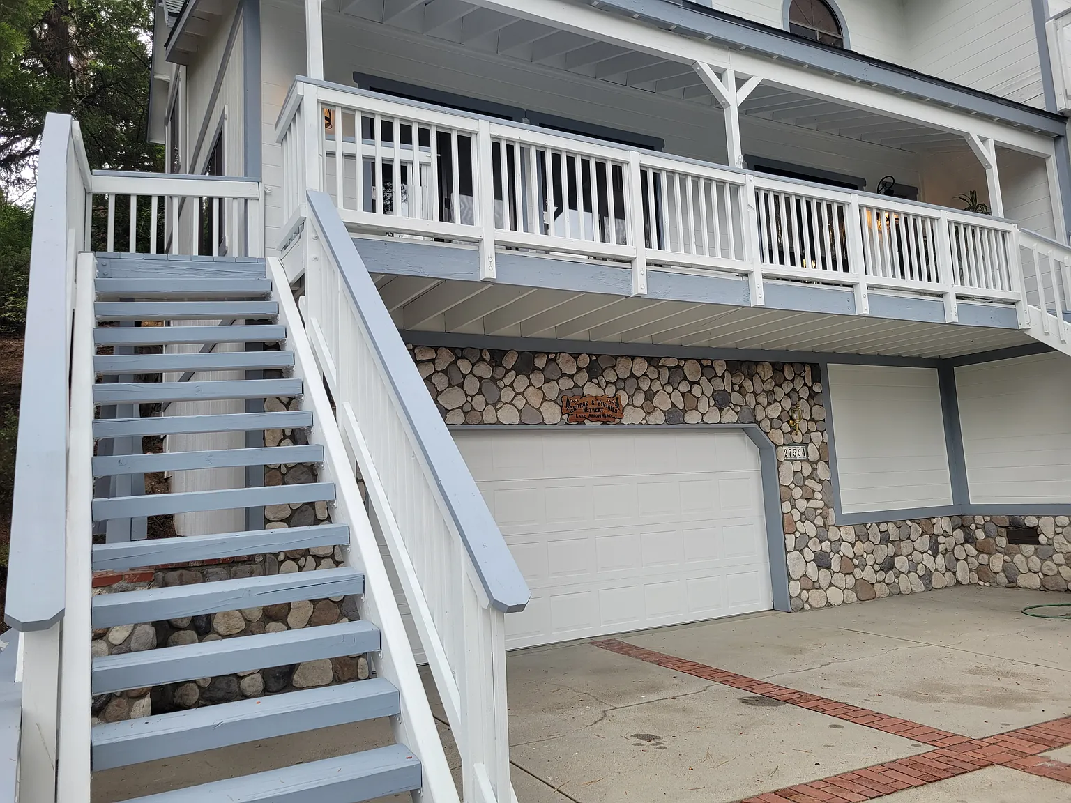 3 bed, 2400 sqft, $3,175 — Photo 4
