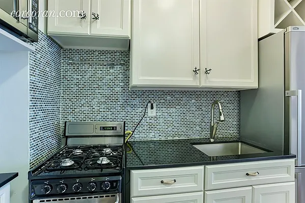 Sold by Corcoran | media 8