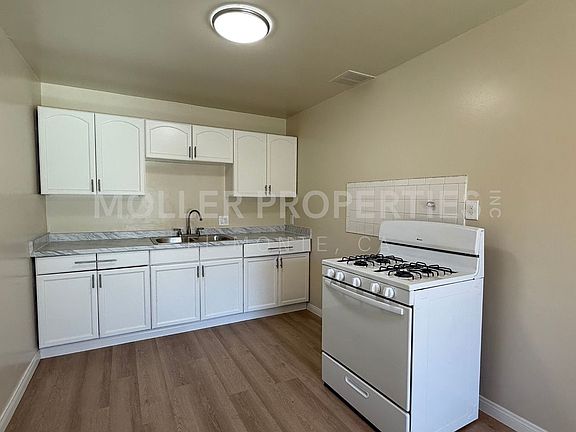 4th image of 2625 Meeker Ave #Mek12b