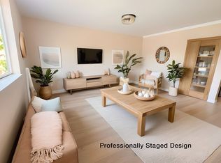 5905 Smoke Ranch Rd, Las Vegas, NV 89108