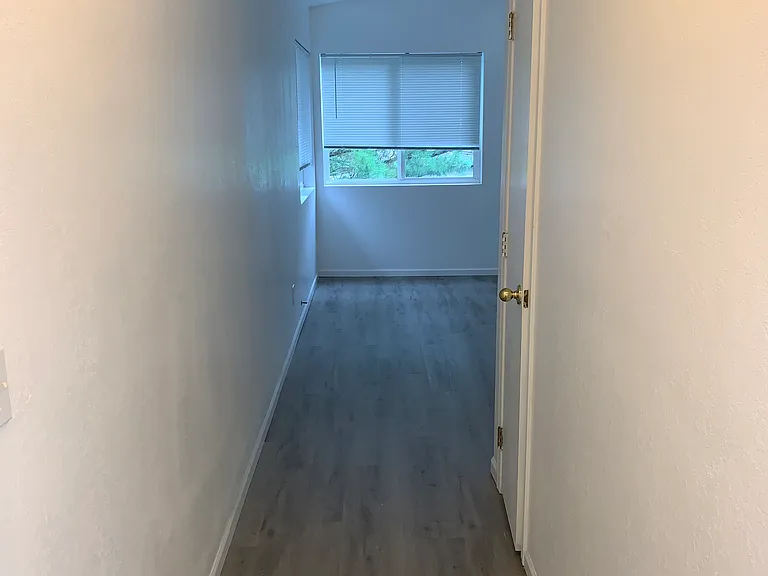 5168 Zenith Pkwy #2 — Photo 9