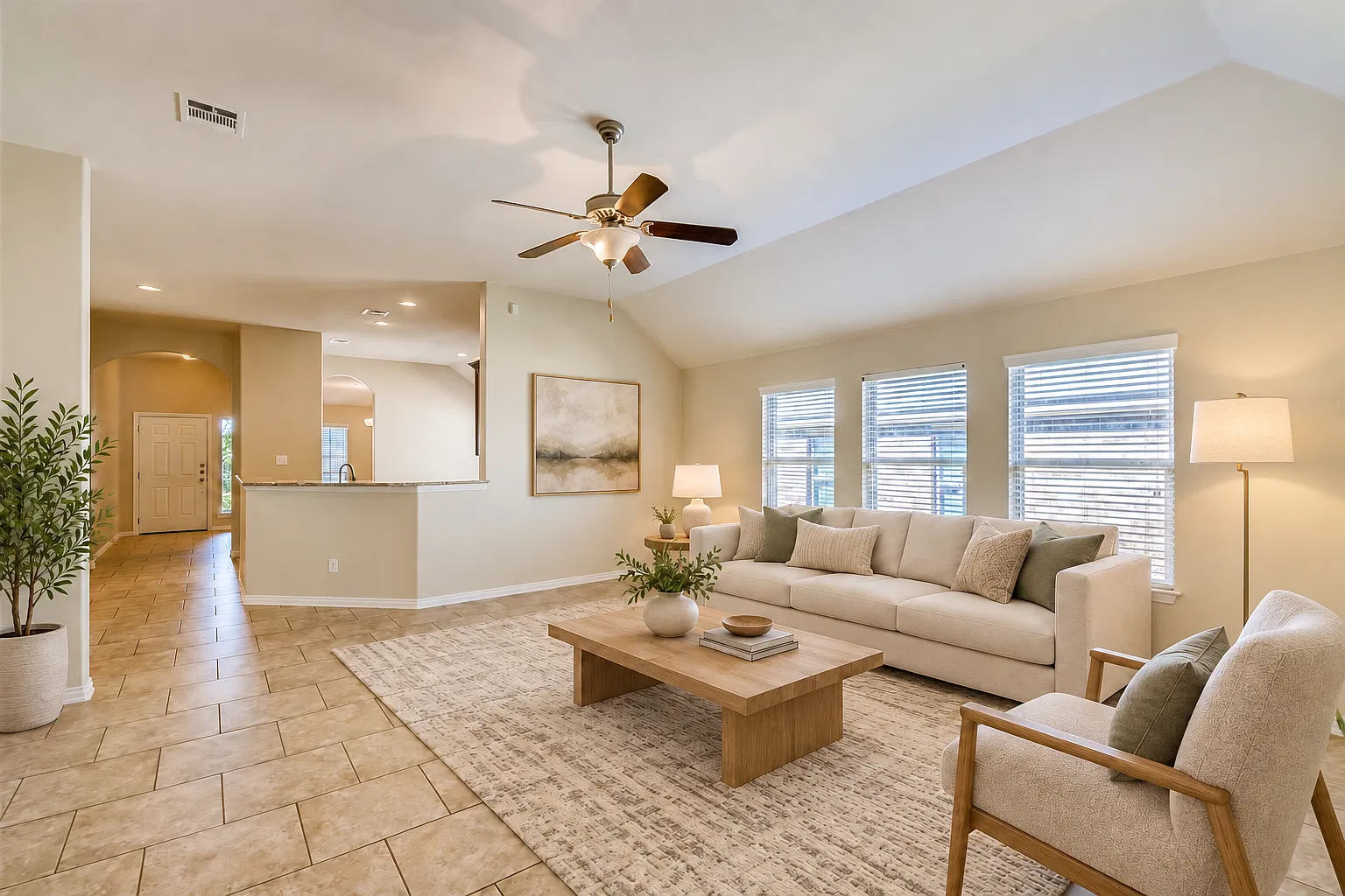 4 bed, 1962 sqft, $2,250 — Photo 1