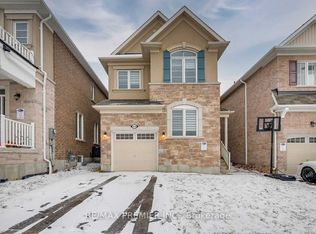 1058 Cameo St, Pickering, ON L1X 0G3