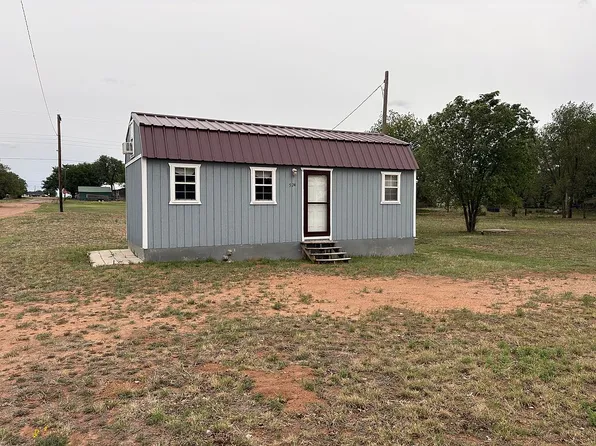 524 Parker Ave, Spur, TX 79370
