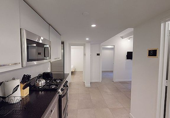 2nd image of 43 Avenue C APT Gb