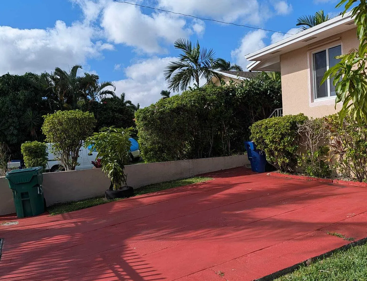 2 bed, 1.0 bath, 980 sqft, $2,200 — Photo 1