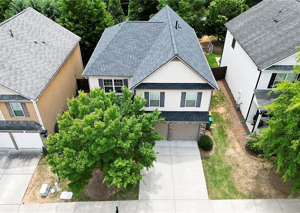 1st image of 206 Cornerstone Cir