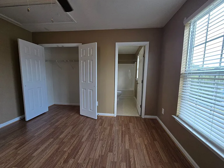 9804 Blackwell Dr — Photo 14