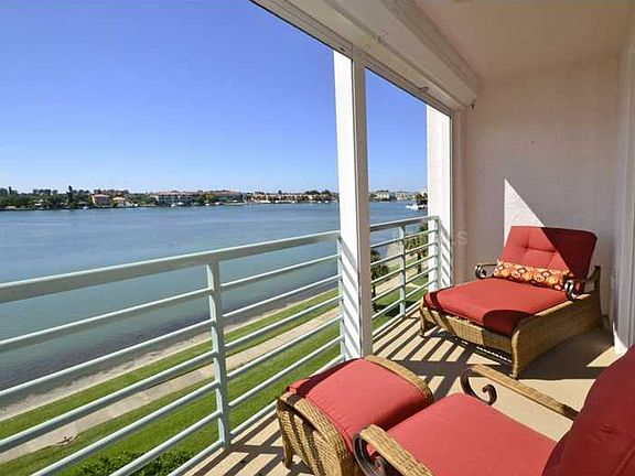 3rd image of 8020 Sailboat Key Blvd S APT 405