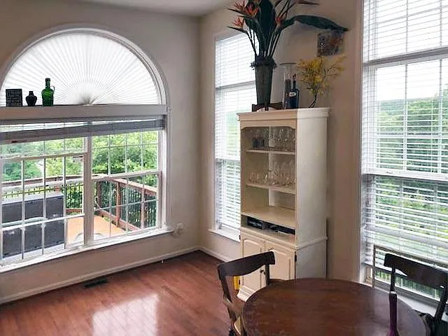 2410 Battery Hill Cir — Photo 3