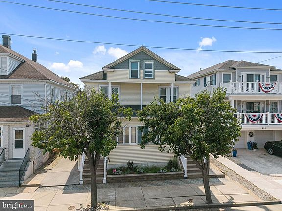 3rd image of 238 W Wildwood Ave #240
