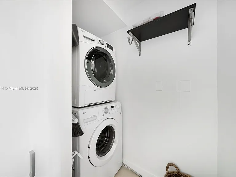 900 Biscayne Blvd #905 — Photo 12