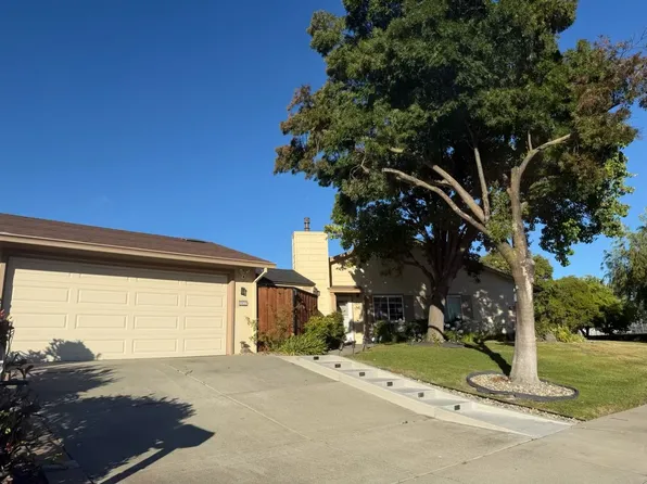 1825 Rhododendron Dr, Livermore, CA 94551