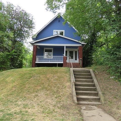 1st image of 303 S Boeke St