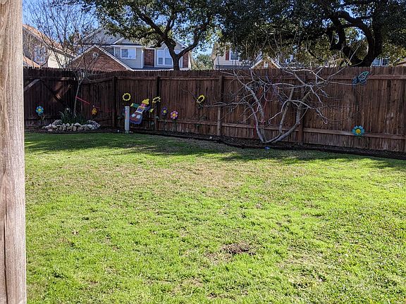 3rd image of 23138 Airedale Ln