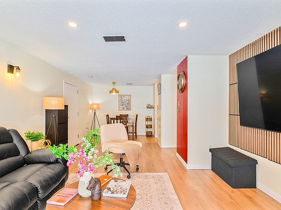 5th image of 602 Franklin Crossing Rd