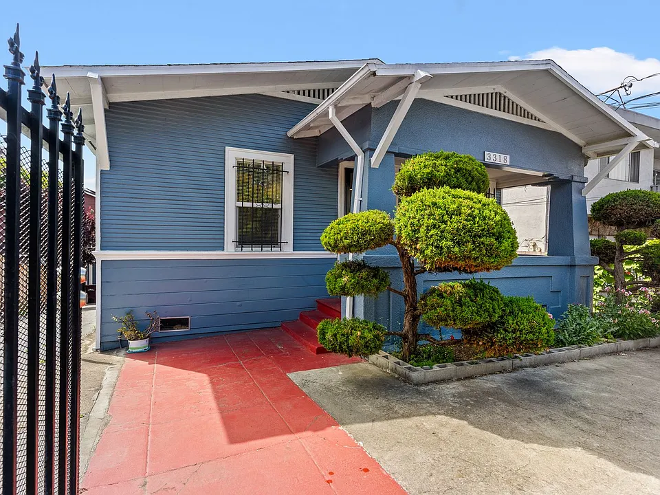 3318 Maple Ave
