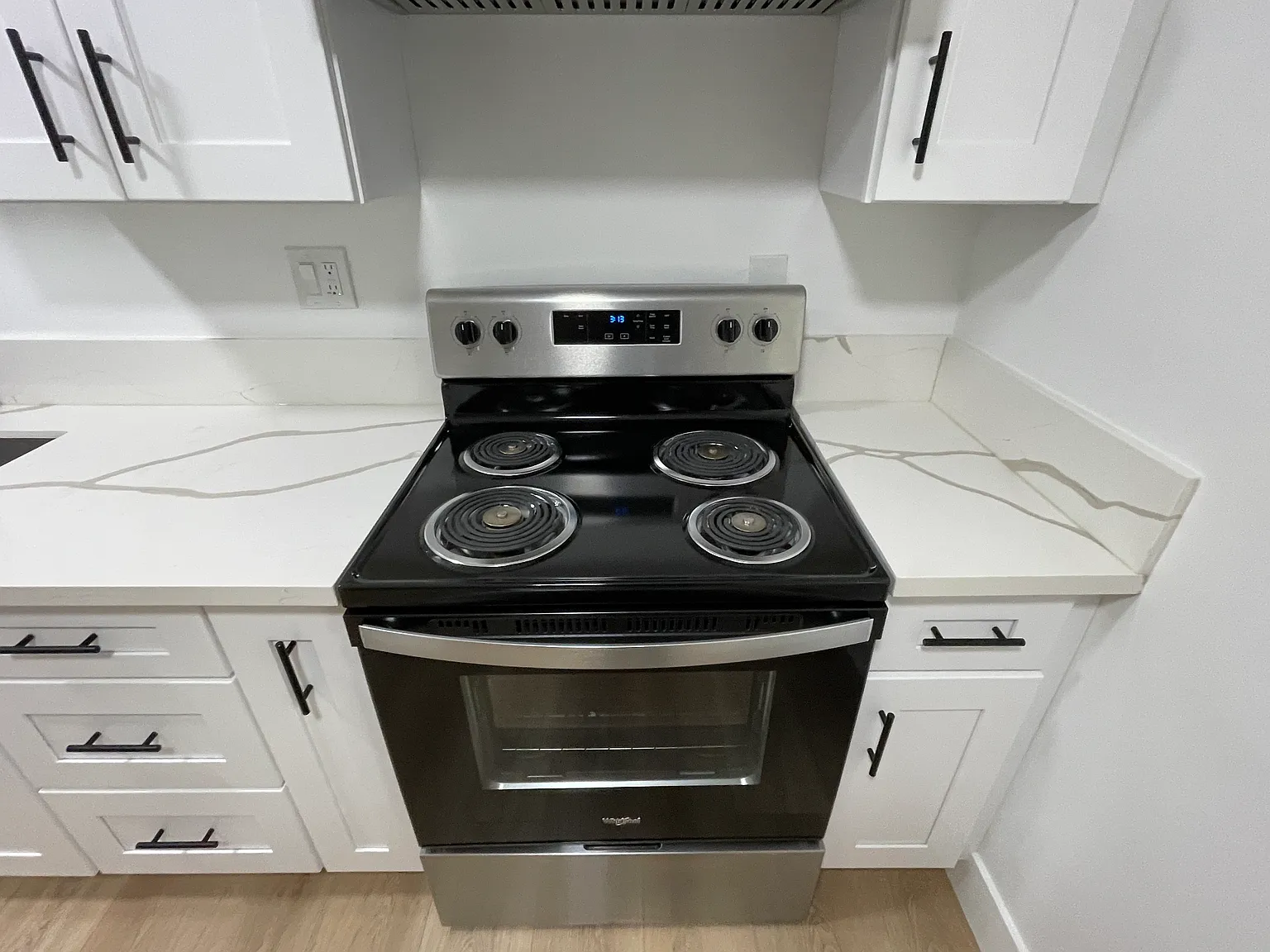 1 bed, 600 sqft, $2,300 — Photo 1