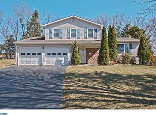 17 Kristin Way, Hamilton, NJ 08690