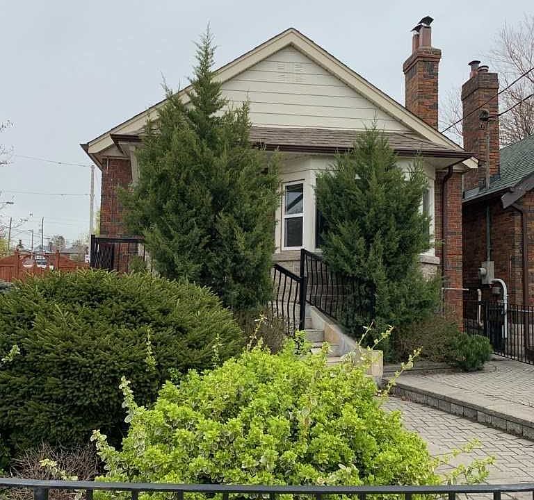 2nd image of 259 Dewhurst Blvd N