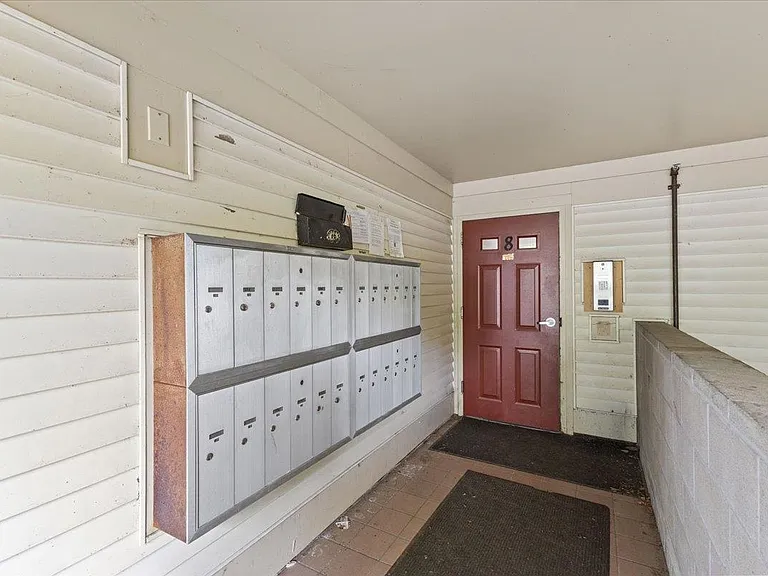 340 Hildred Dr — Photo 4