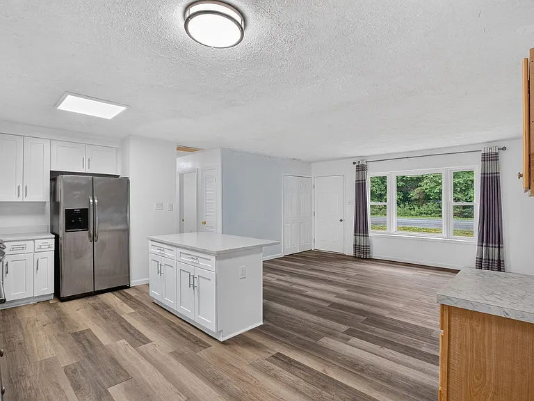 21465 Indian Bridge Rd — Photo 6