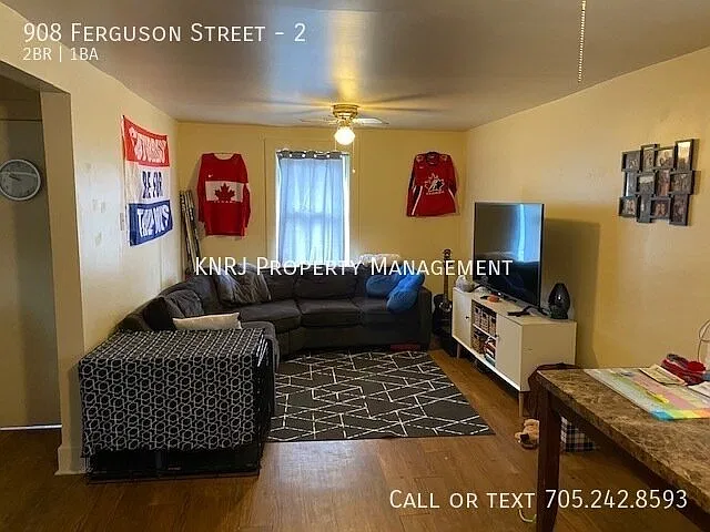 2 Bedroom Apartment Open Concept — Photo 3