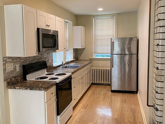 2nd image of 715 Hillside Ave #1
