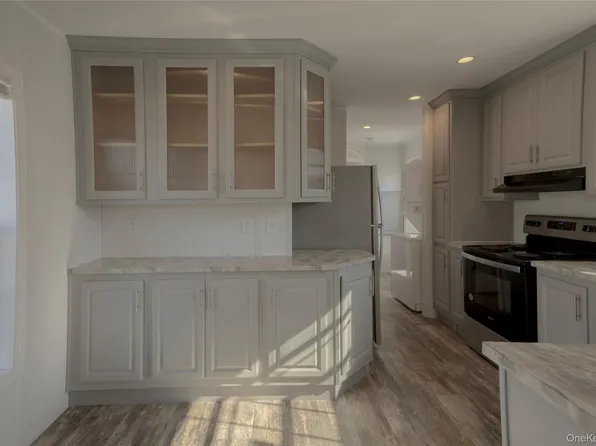 150 Main Street #1A, Islip, NY 11751