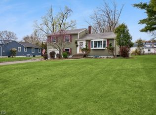 30 Crescent Dr, Hanover Twp., NJ 07981