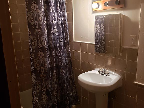 4th image of 280 Stockbridge Ave
