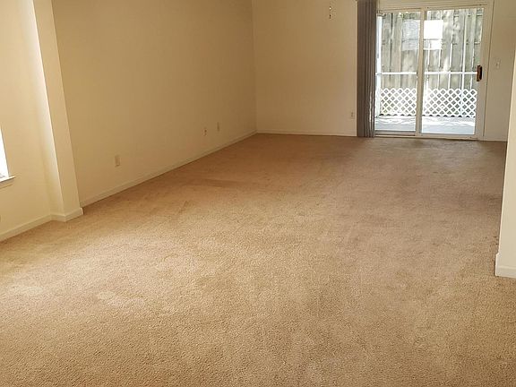 5th image of 221 Dupont Way