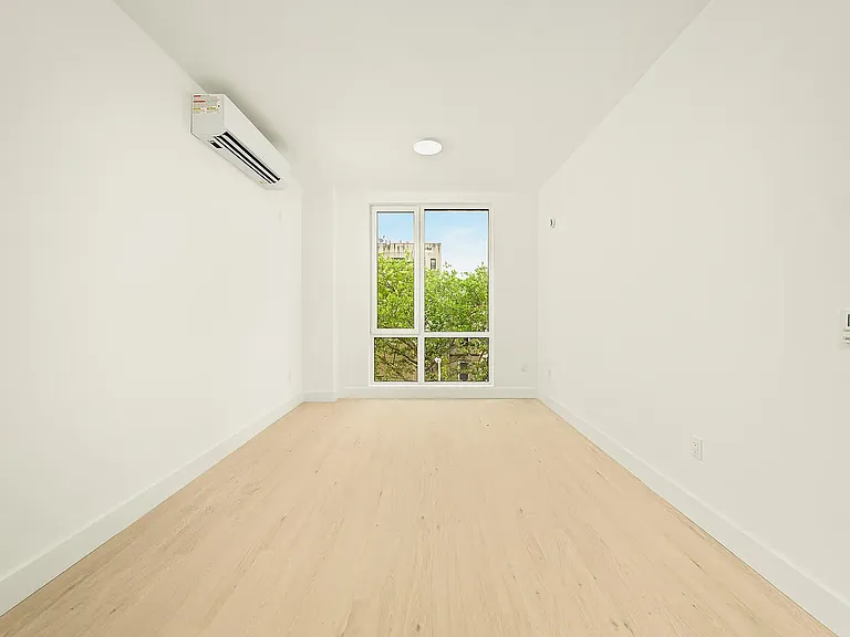 733 Lincoln Pl #1214 — Photo 4