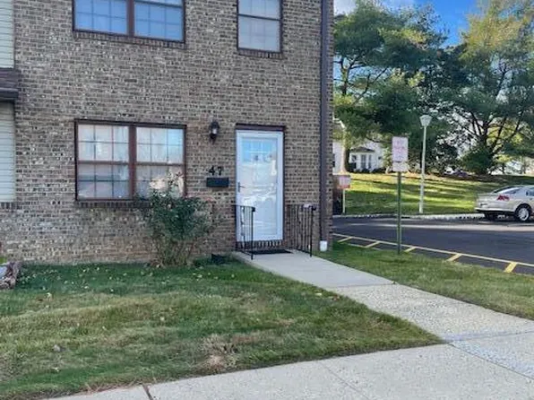 47 Village Green Way, Hazlet, NJ 07730