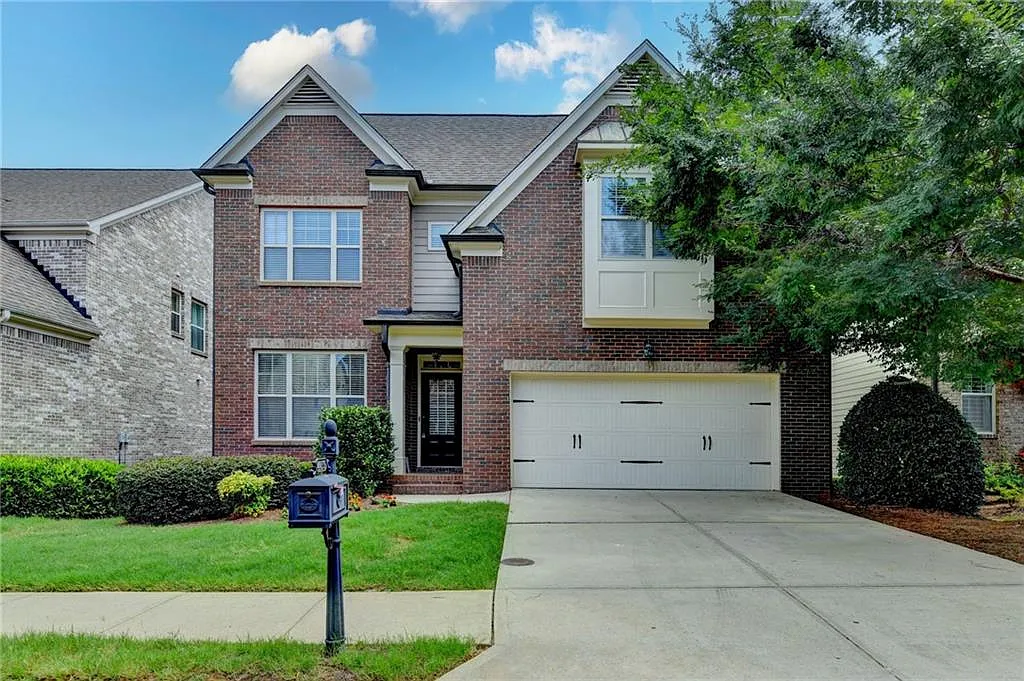 4 bed, 3.5 bath, 2698 sqft, $3,400 — Photo 3