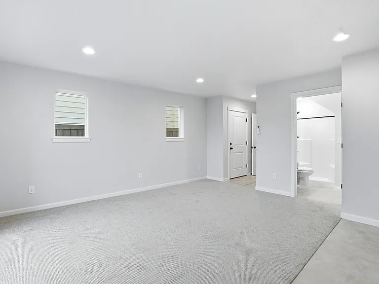 4668 SE 2nd St #B — Photo 2