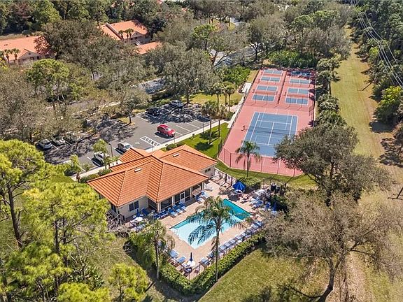 3rd image of 177 Robin Hood CIR #3-104