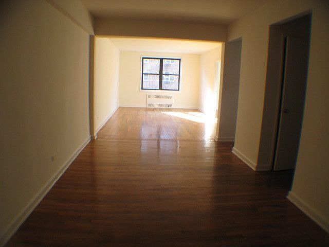 1st image of 3415 Parsons Blvd APT 4L