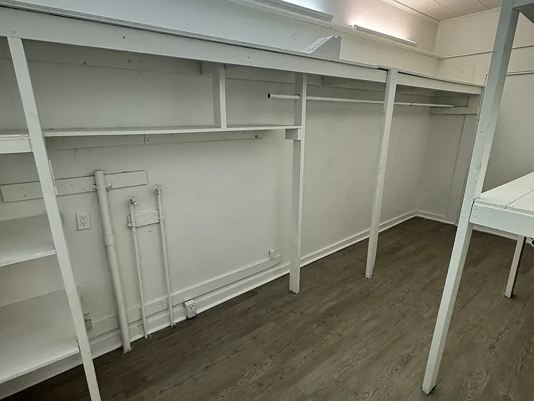 102 Wilson St — Photo 3
