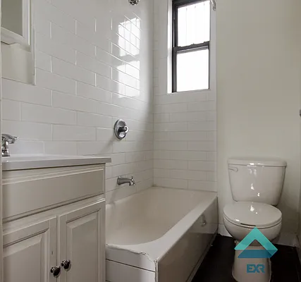 Rented by EXR | media 18