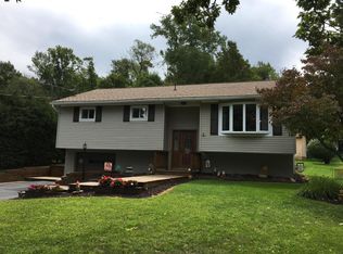 358 Honesdale Rd, Waymart, PA 18472