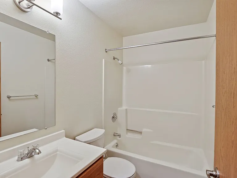 3356 Byron Center Ave SW — Photo 33