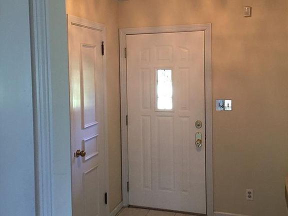 5th image of 26 Wildfern Dr
