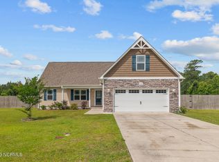 200 Tall Tree Ct, Maysville, NC 28555