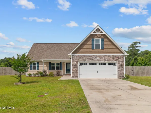 200 Tall Tree Court, Maysville, NC 28555