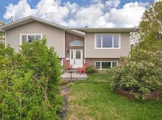 211 Stone Mount Dr, Lower Sackville, NS B4C4G5