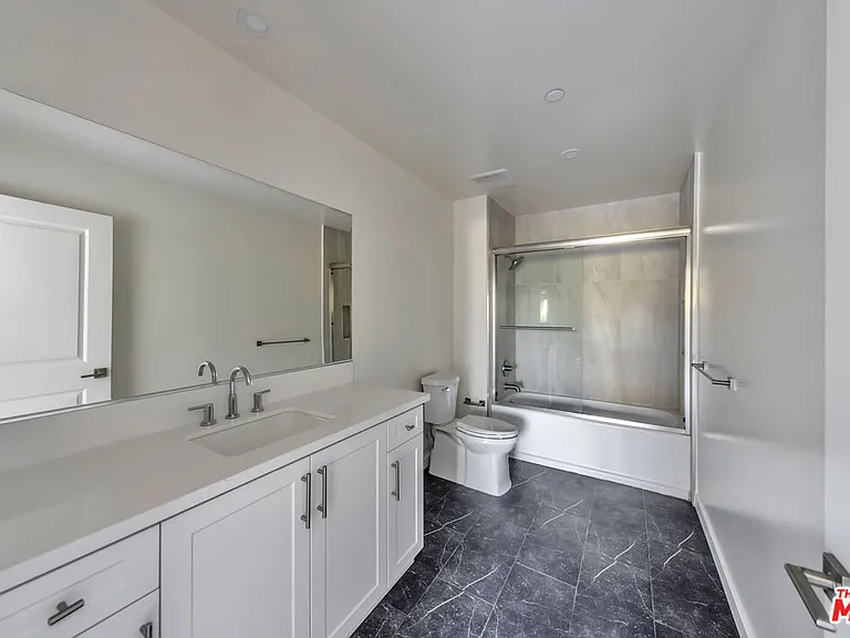 5506 Thornburn St #203 — Photo 16