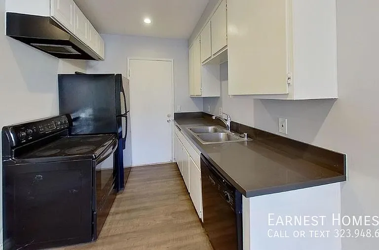 525 N Sycamore Ave #321 — Photo 8